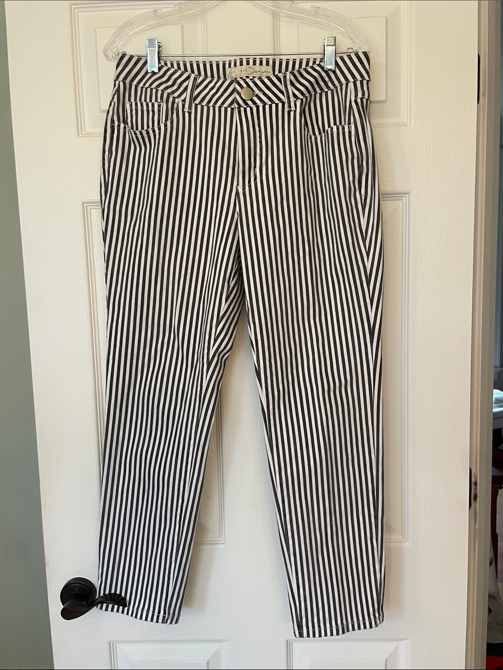 Black and White Vertical Stripe Pants 10